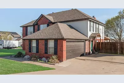 5701 Sea Breeze Lane, Fort Worth, TX 76135 - Photo 2