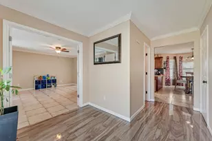 5701 Sea Breeze Ln, Fort Worth, TX 76135 - Photo 6