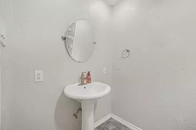 1105 Parkhill Avenue, Saginaw, TX 76179 - Photo 20