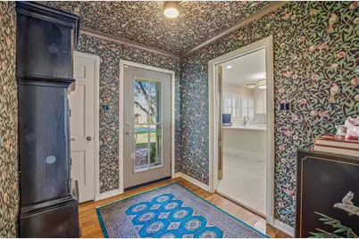 421 W Hazelwood Drive, Fort Worth, TX 76107 - Photo 4