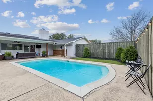 8533 Van Pelt Dr, Dallas, TX 75228 - Photo 30