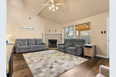 900 Fenway Lane, Saginaw, TX 76179 - Photo 6