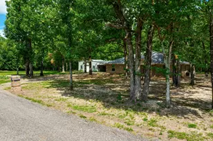 104 County Rd 1114, Bogata, TX 75417 - Photo 10