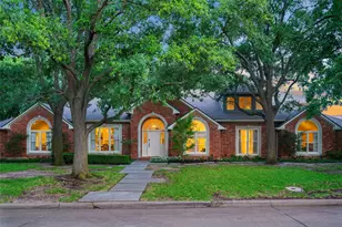 4710 Bobbitt Dr, Dallas, TX 75229 - Photo 8