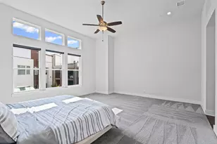 381 E Greenbriar Ln, Dallas, TX 75203 - Photo 18