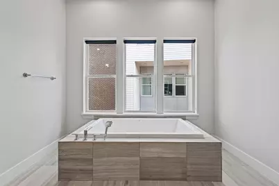 381 E Greenbriar Lane #501, Dallas, TX 75203 - Photo 24