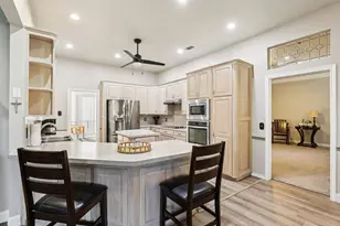 516 Shady Oaks Trail, Burleson, TX 76028 - Photo 12