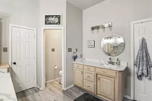 516 Shady Oaks Trail, Burleson, TX 76028 - Photo 26