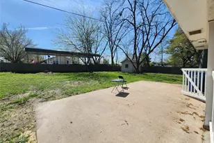 319 E Hubbard St, Lindale, TX 75771 - Photo 2