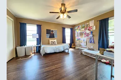 319 E Hubbard Street, Lindale, TX 75771 - Photo 12