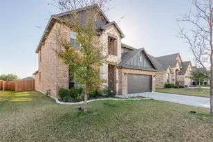 717 Seabourne Dr, Saginaw, TX 76179 - Photo 2