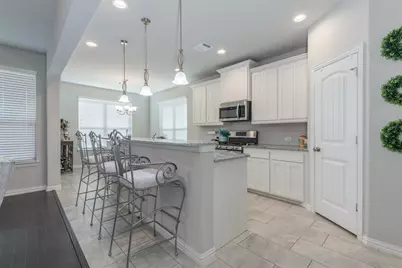 717 Seabourne Drive, Saginaw, TX 76179 - Photo 8