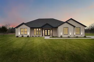 903 Dupont Cir, Corsicana, TX 75110 - Photo 2