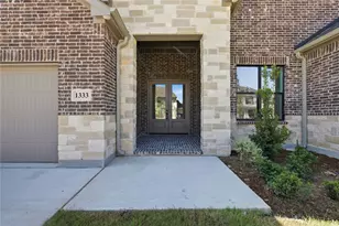 1333 Benjamin Trl, Van Alstyne, TX 75495 - Photo 2
