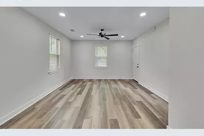 1713 Reuter Avenue, Waco, TX 76708 - Photo 6