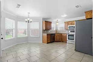 8102 Melrose Street E, White Settlement, TX 76108 - Photo 4