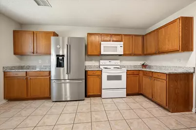 2139 Hacienda Court, Grand Prairie, TX 75052 - Photo 12