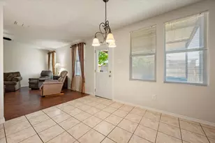 2139 Hacienda Ct, Grand Prairie, TX 75052 - Photo 18