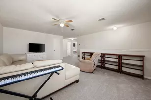 2139 Hacienda Ct, Grand Prairie, TX 75052 - Photo 24