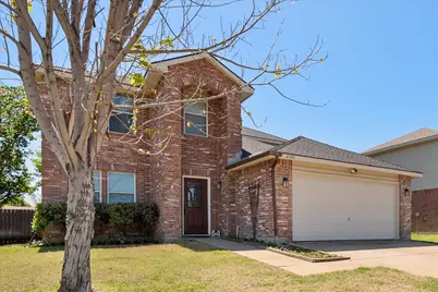 2139 Hacienda Court, Grand Prairie, TX 75052 - Photo 4