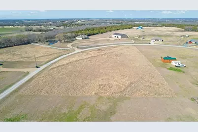 301 Marshall Circle, Whitewright, TX 75491 - Photo 10