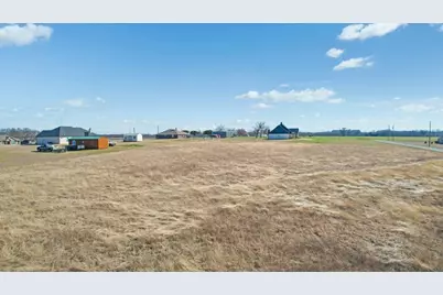 301 Marshall Circle, Whitewright, TX 75491 - Photo 6