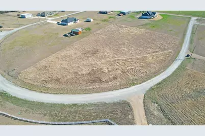 301 Marshall Circle, Whitewright, TX 75491 - Photo 2
