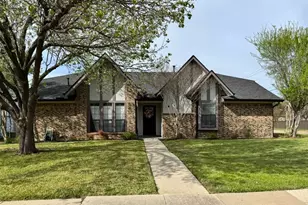 2627 Winterlake Dr, Carrollton, TX 75006 - Photo 1