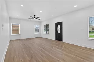 522 Avenue G, Dallas, TX 75203 - Photo 2