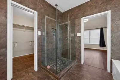 205 Lake Village Drive, McKinney, TX 75071 - Photo 16