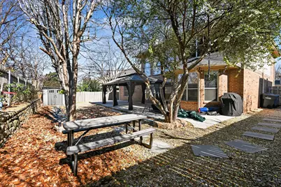 205 Lake Village Drive, McKinney, TX 75071 - Photo 20