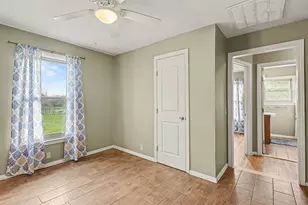 108 N Cherry Ln, Granbury, TX 76048 - Photo 20