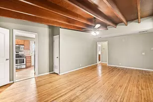 108 N Cherry Ln, Granbury, TX 76048 - Photo 4