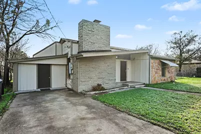 108 N Cherry Lane, Granbury, TX 76048 - Photo 2