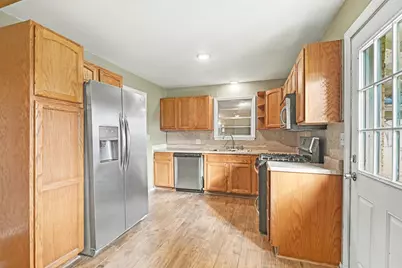 108 N Cherry Lane, Granbury, TX 76048 - Photo 6