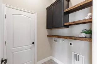 325 Sherbrook St, Van Alstyne, TX 75495 - Photo 30