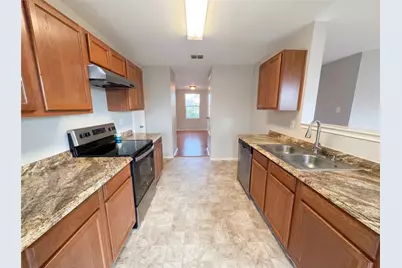 1006 Blackberry Trail, Lancaster, TX 75134 - Photo 2