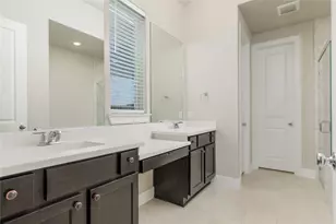 1829 Leo Dr, Van Alstyne, TX 75495 - Photo 14