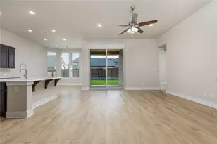 1829 Leo Dr, Van Alstyne, TX 75495 - Photo 4