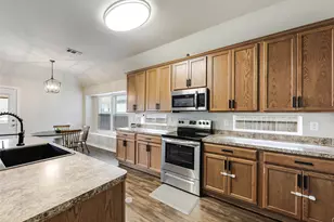 5817 Brookside Dr, Denton, TX 76226 - Photo 14