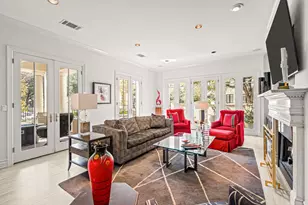 1021 Picasso Dr, Fort Worth, TX 76107 - Photo 8