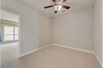 207 S Kealy Avenue, Lewisville, TX 75057 - Photo 16