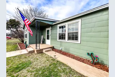 710 S Orient Street, Stamford, TX 79553 - Photo 2