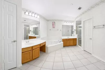 8108 Locust Street, Irving, TX 75063 - Photo 12