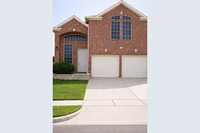 8108 Locust Street, Irving, TX 75063 - Photo 2