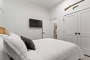 1832 S Park Ave, Denison, TX 75020 - Photo 22