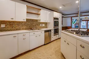 7937 Deer Trail Dr, Dallas, TX 75238 - Photo 16