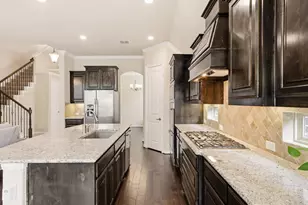 800 River Oak Ave, Euless, TX 76039 - Photo 6