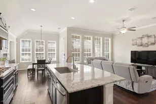 800 River Oak Ave, Euless, TX 76039 - Photo 10