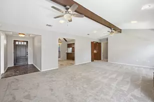 1029 Cedar Trail Dr, Cedar Hill, TX 75104 - Photo 4